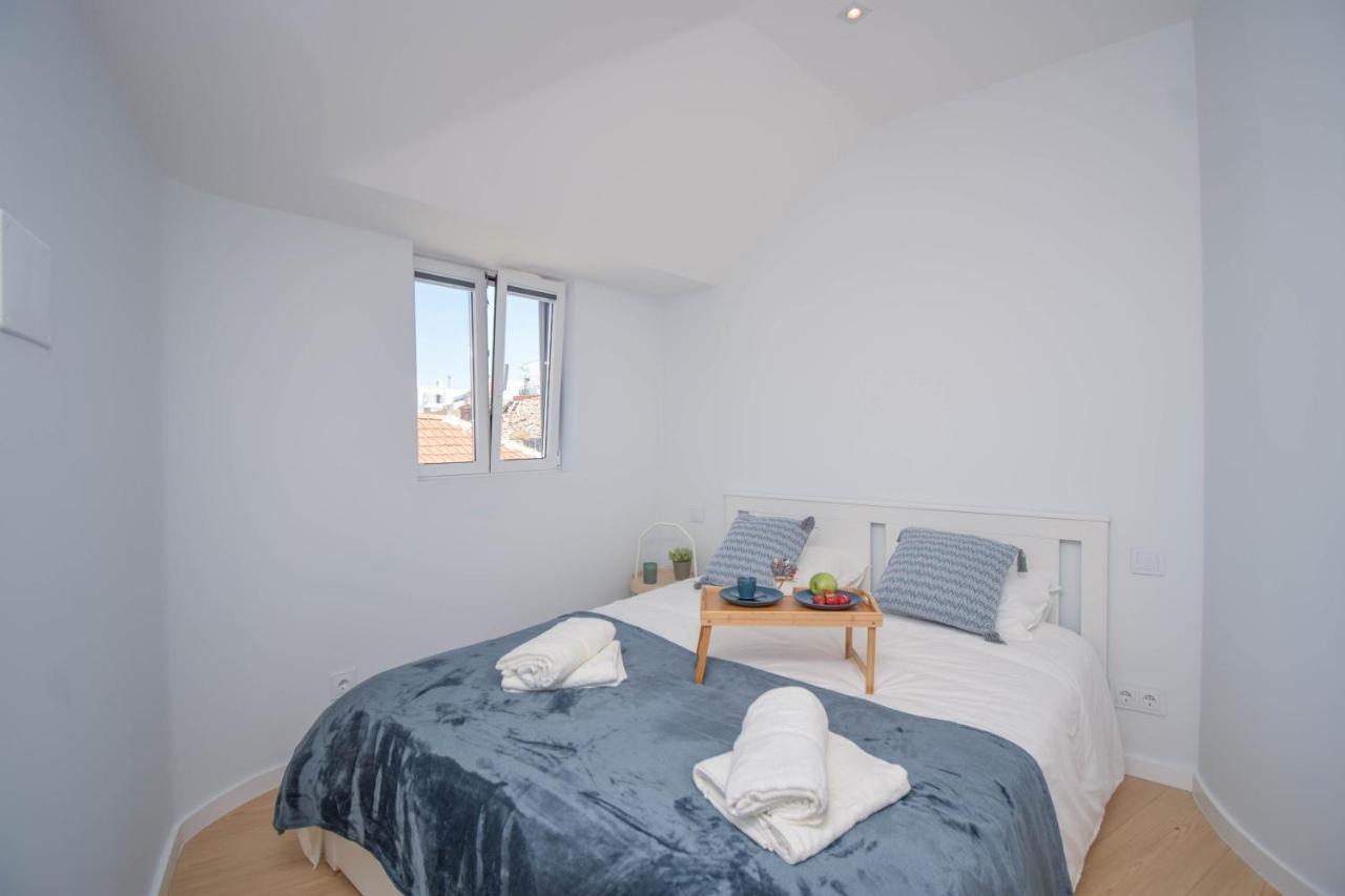 Central & Stylish 2 Bedroom Apartment W/ Balcony Cascais Extérieur photo
