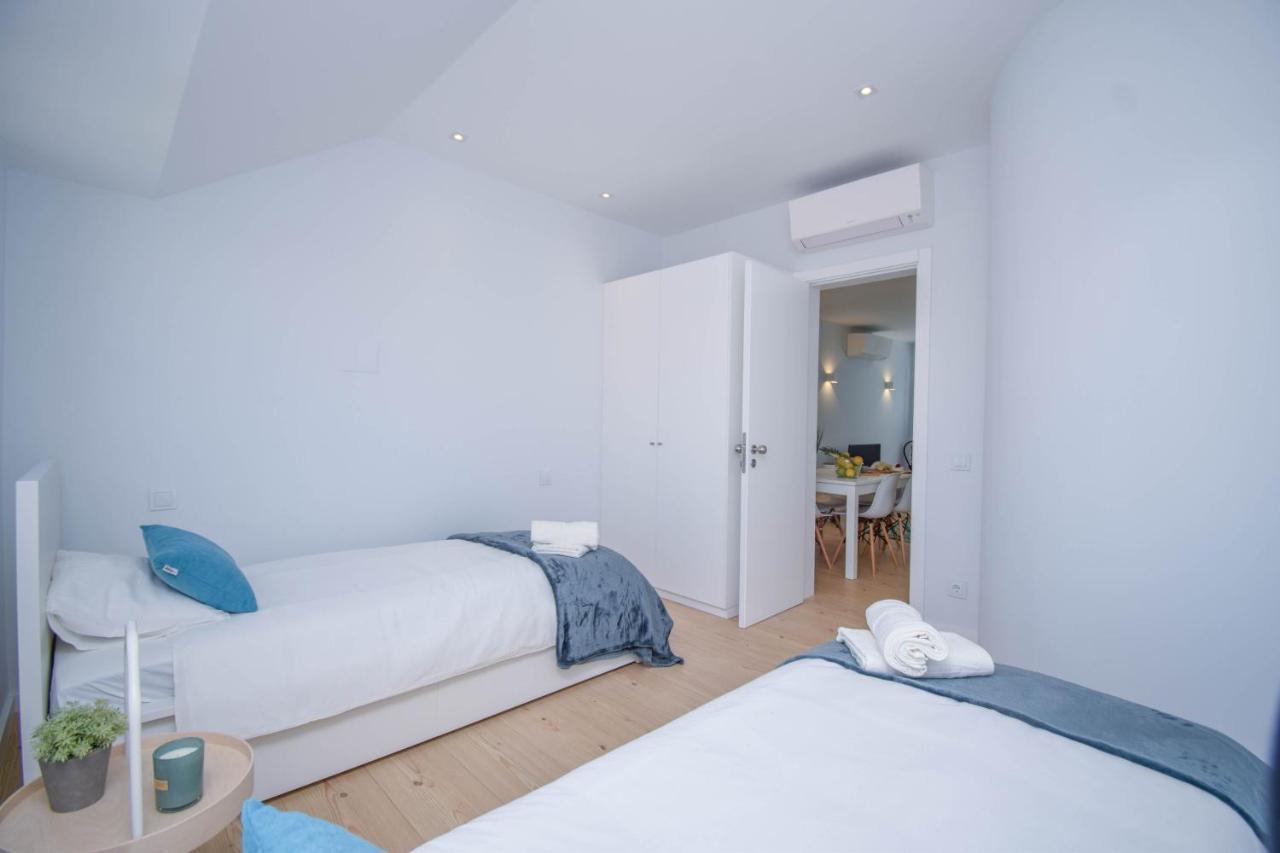 Central & Stylish 2 Bedroom Apartment W/ Balcony Cascais Extérieur photo