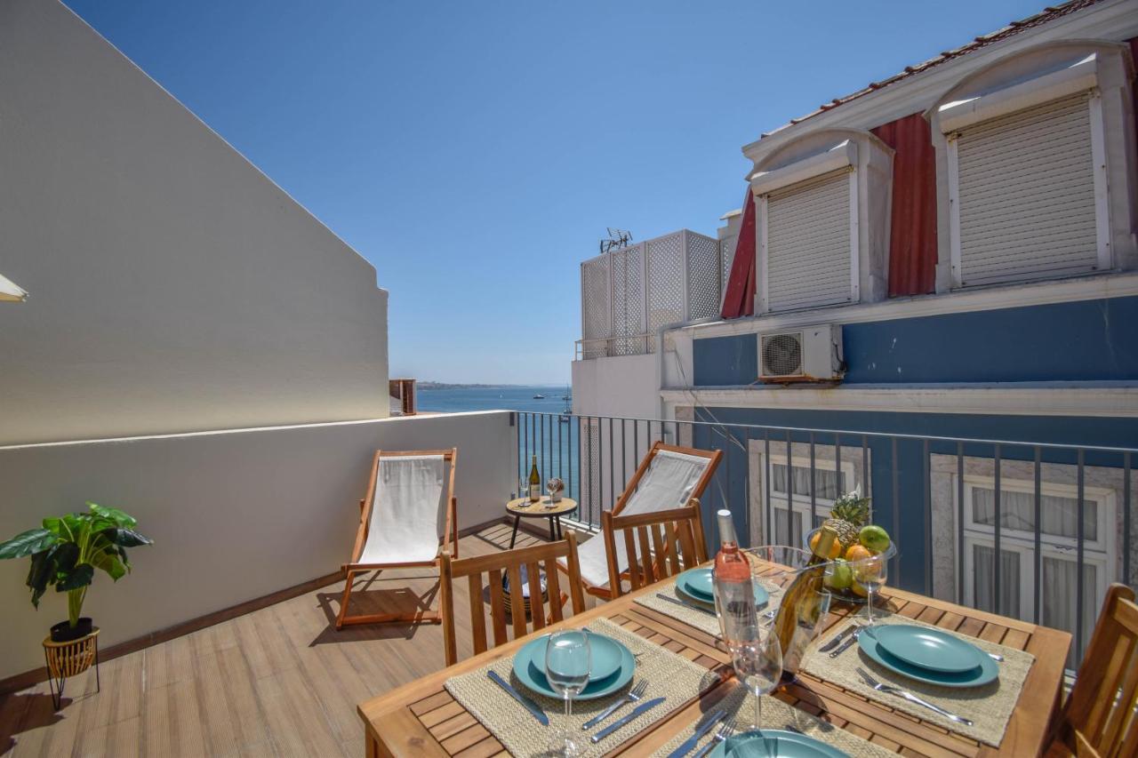 Central & Stylish 2 Bedroom Apartment W/ Balcony Cascais Extérieur photo
