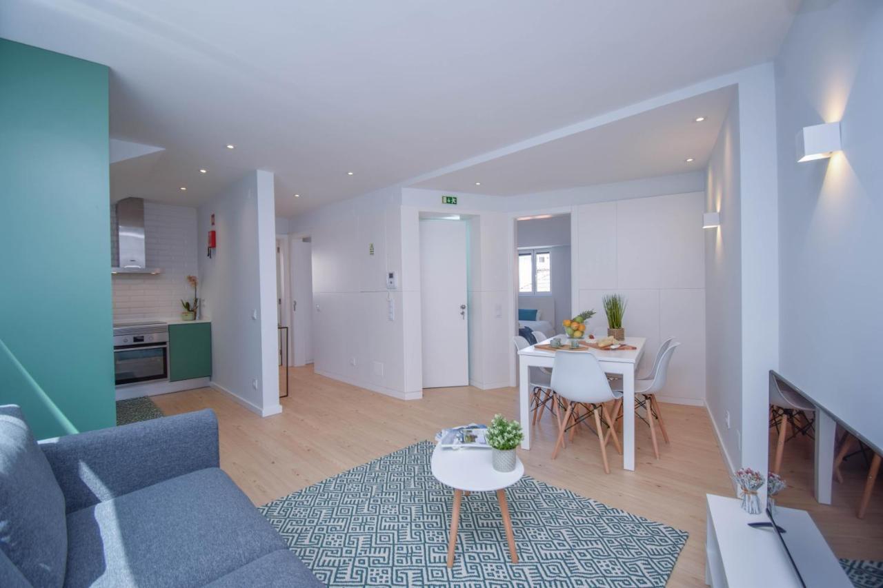 Central & Stylish 2 Bedroom Apartment W/ Balcony Cascais Extérieur photo