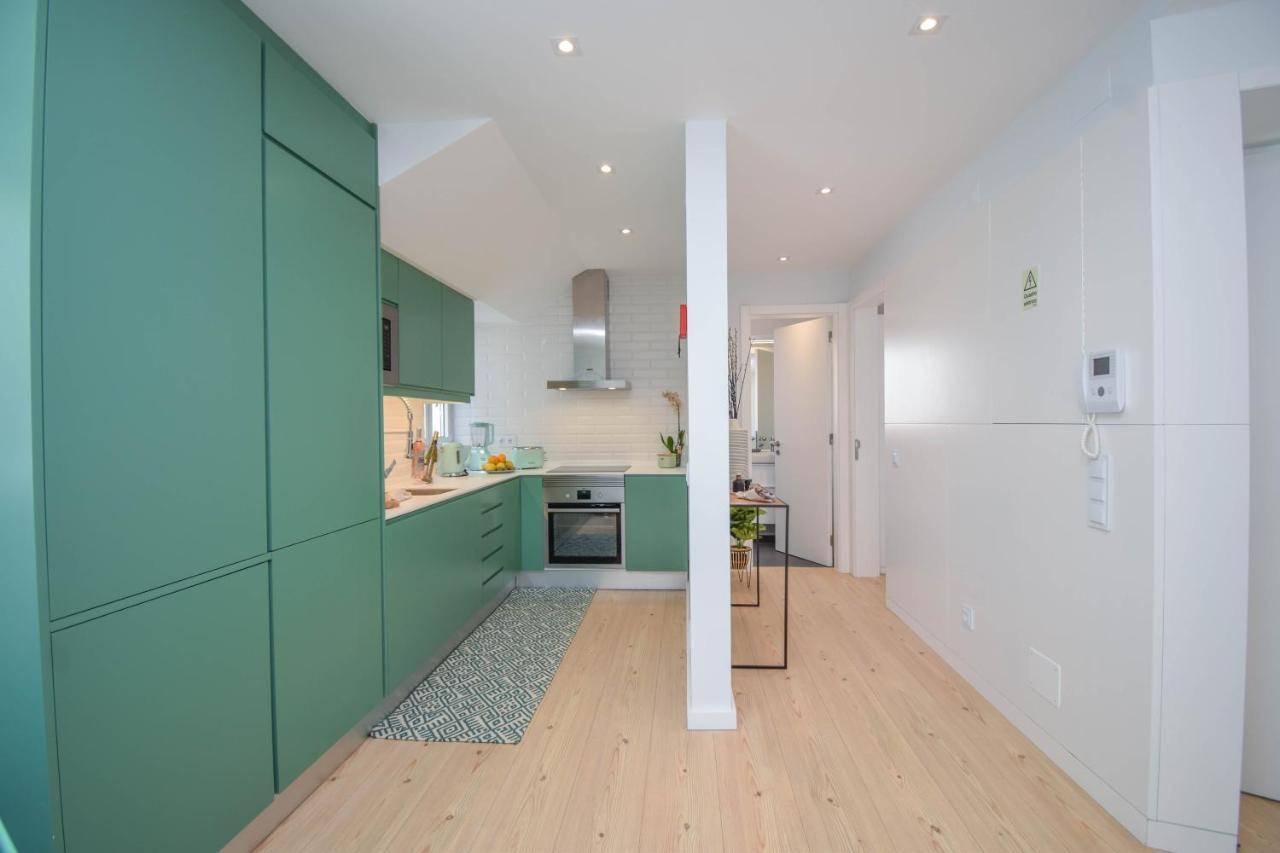 Central & Stylish 2 Bedroom Apartment W/ Balcony Cascais Extérieur photo
