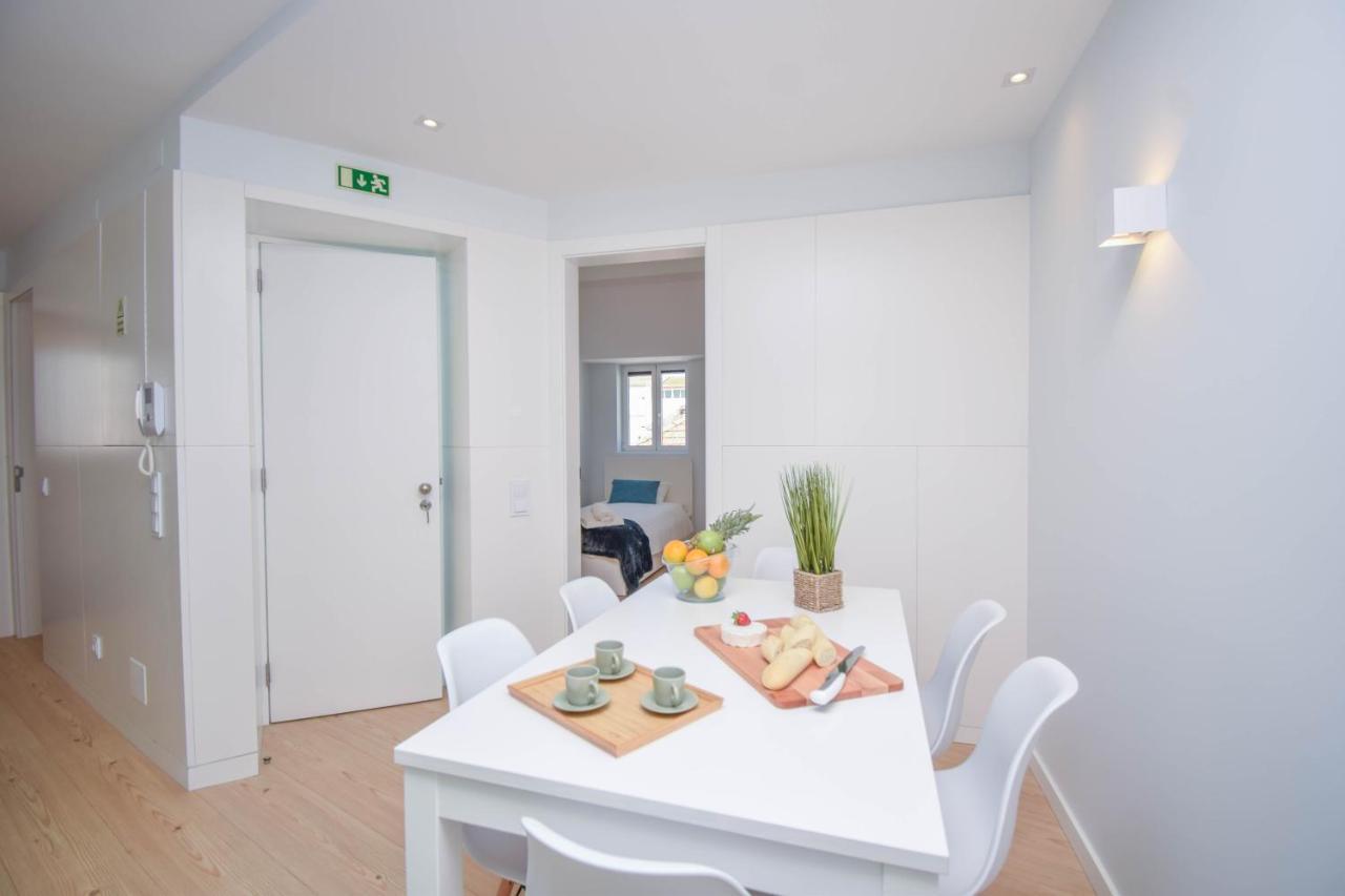 Central & Stylish 2 Bedroom Apartment W/ Balcony Cascais Extérieur photo
